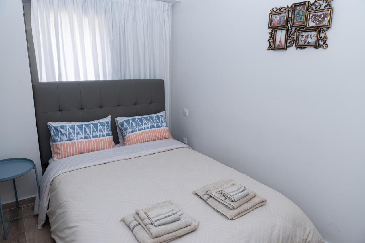 Design Apartment With Swimming Pool Near The Beach Athena Bagian luar foto