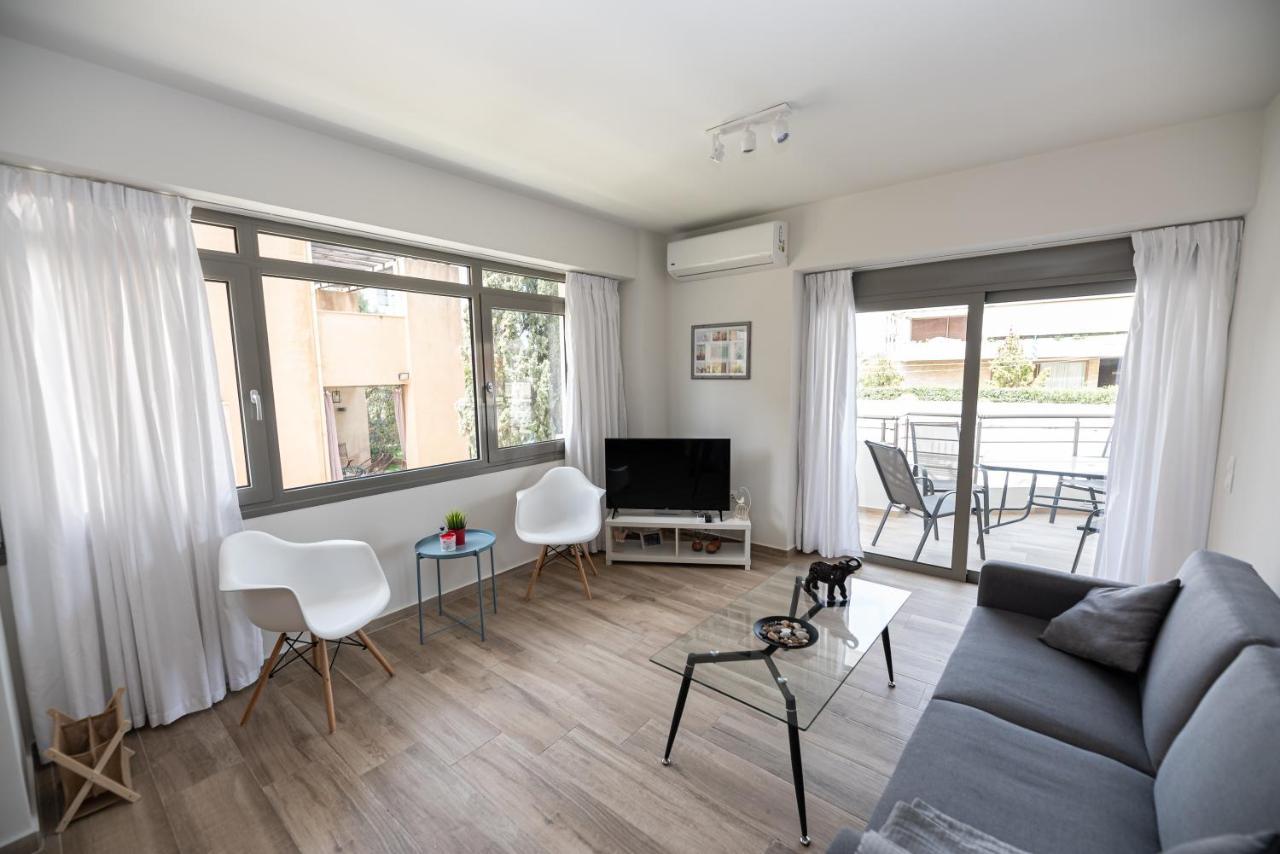 Design Apartment With Swimming Pool Near The Beach Athena Bagian luar foto
