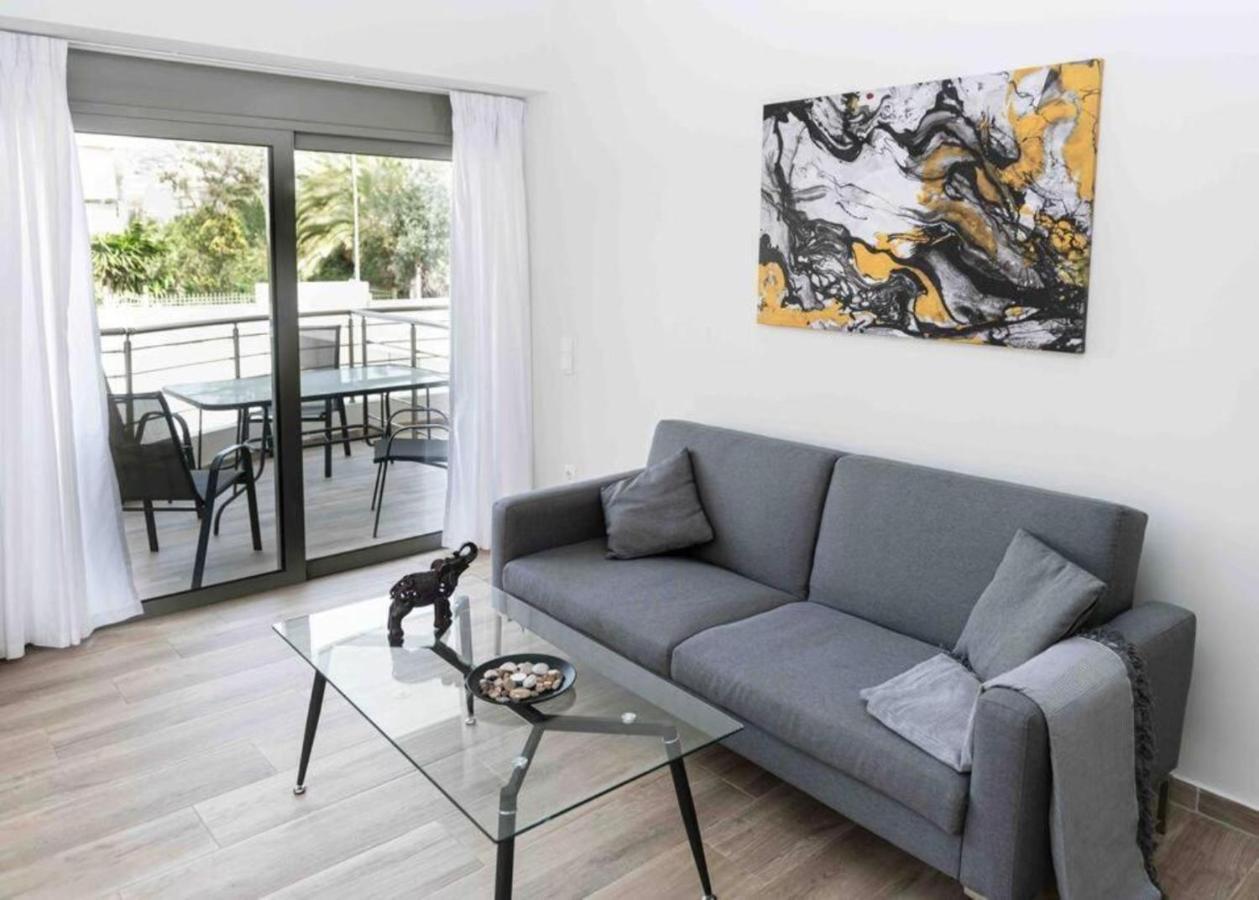 Design Apartment With Swimming Pool Near The Beach Athena Bagian luar foto